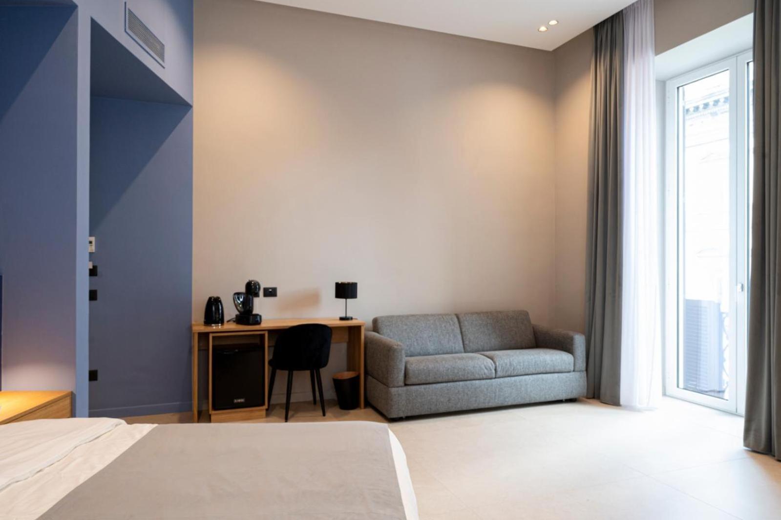 Dimora Angioina Hotel เนเปิลส์ ภายนอก รูปภาพ